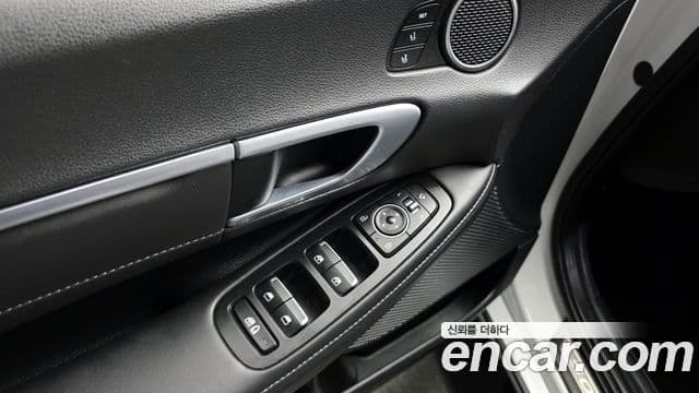 Hyundai Sonata 2021 — ფოტო 13/20