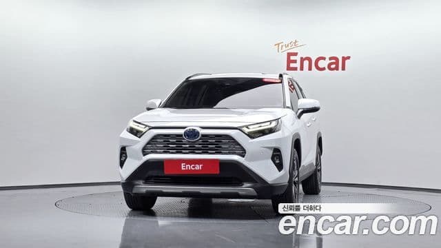 Toyota RAV4 2024 — Şəkil 3/20