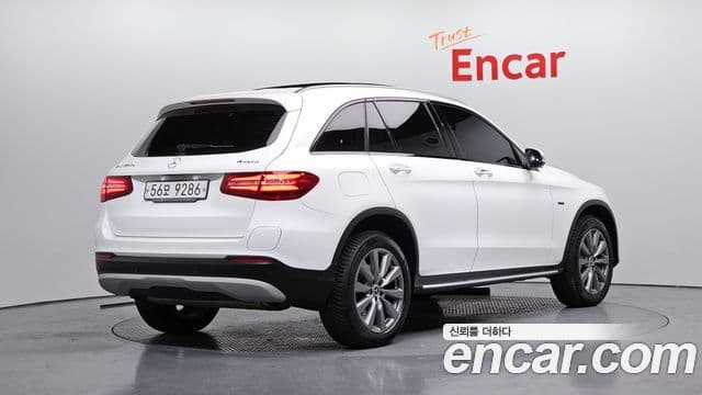 Mercedes-Benz GLC-Class 2018 — Şəkil 2/20