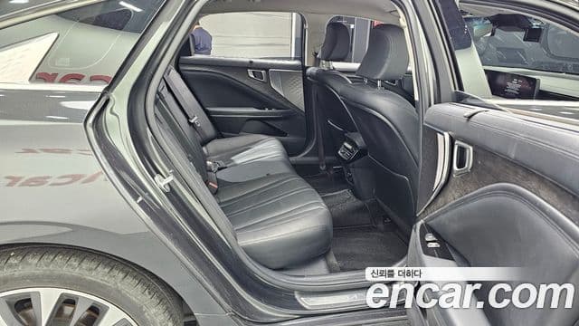 Kia K8 2022 — ფოტო 22/33