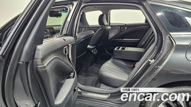 Kia K8 2022 — ფოტო 16/33