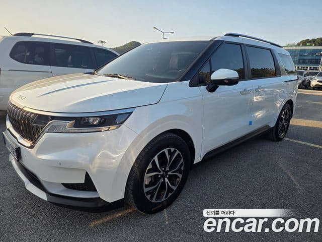 Kia Carnival 2022 — Фото 10/17
