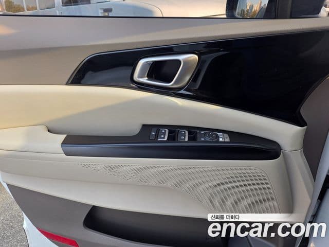 Kia Carnival 2022 — Фото 14/17