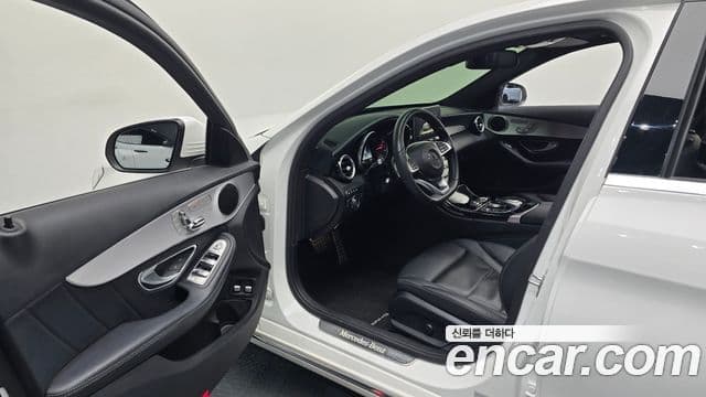 Mercedes-Benz C-Class 2018 — ფოტო 11/20