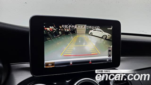 Mercedes-Benz C-Class 2018 — ფოტო 16/20
