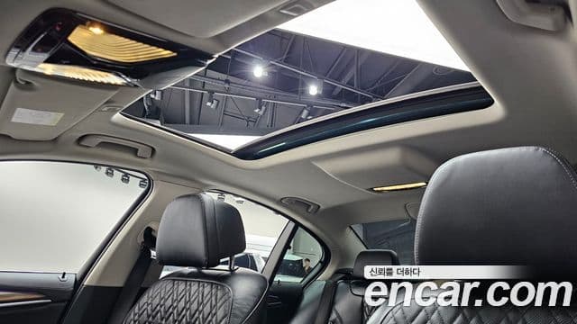 BMW 5 Series 2022 — Фото 16/20