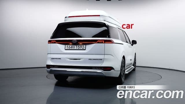 Kia Carnival 2021 — Фото 4/20