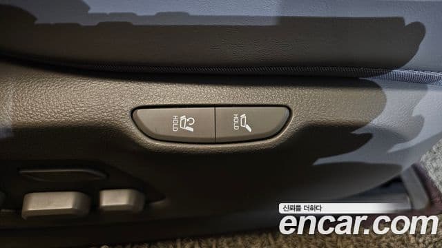 Kia Carnival 2021 — Фото 16/20