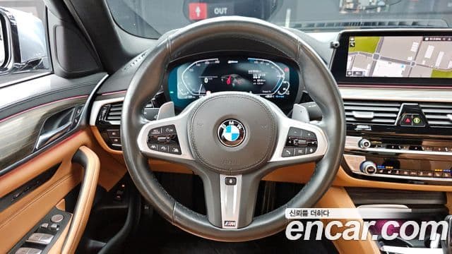BMW 5 Series 2020 — Şəkil 13/20