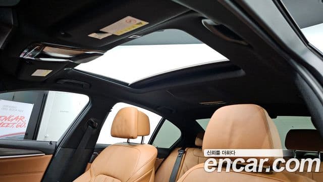 BMW 5 Series 2020 — Şəkil 18/20