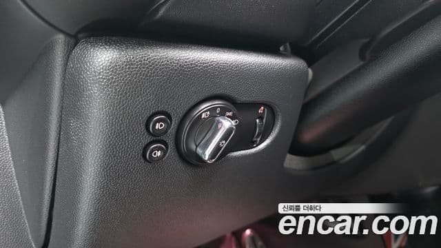 Mini Cooper 2020 — ფოტო 29/31