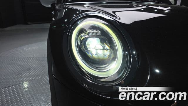 Mini Cooper 2020 — ფოტო 3/31