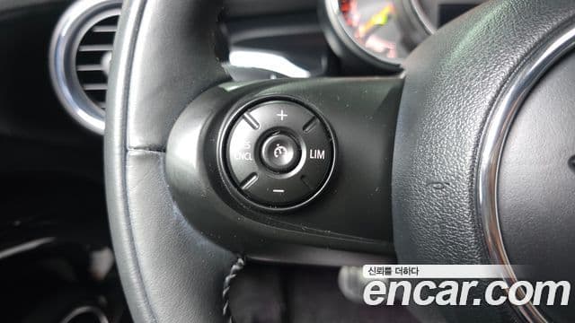 Mini Cooper 2020 — ფოტო 6/31