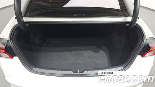 Kia K5 2023 — Şəkil 16/20