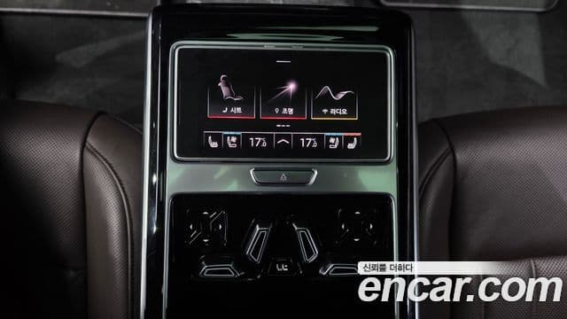 Audi A8 2021 — Şəkil 14/20