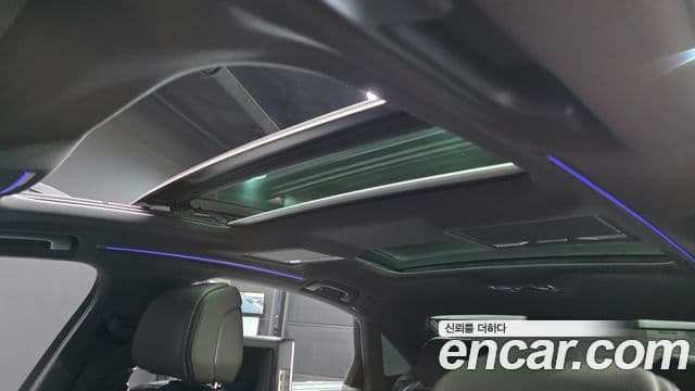 Audi A8 2021 — Şəkil 18/20