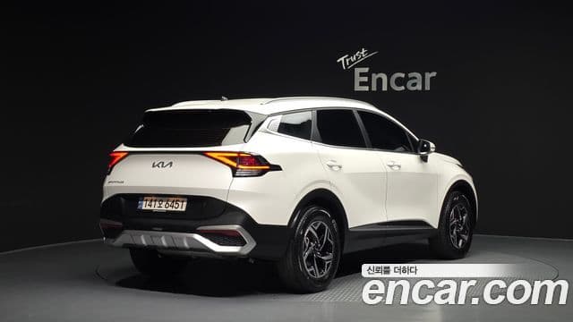 Kia Sportage 2022 — Фото 2/20