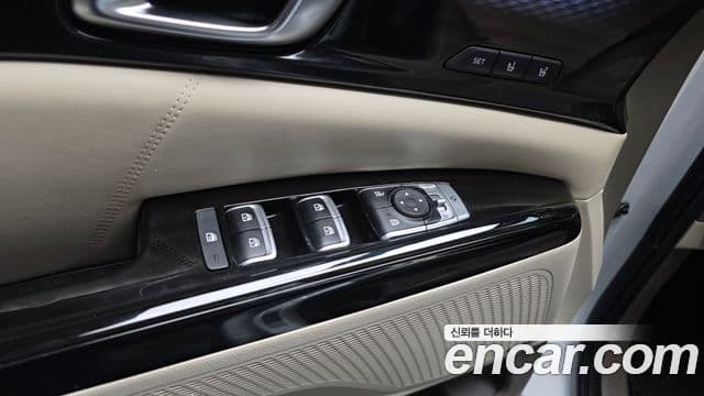 Kia Carnival 2022 — Şəkil 14/20