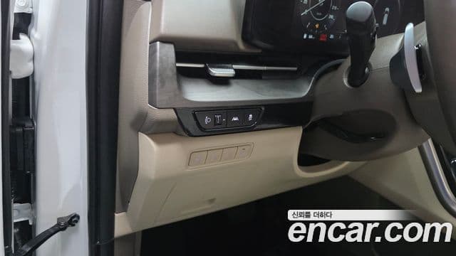 Kia Carnival 2022 — Şəkil 15/20
