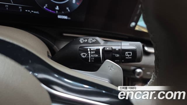 Kia Carnival 2022 — Şəkil 16/20