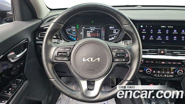Kia Niro 2021 — Şəkil 15/20