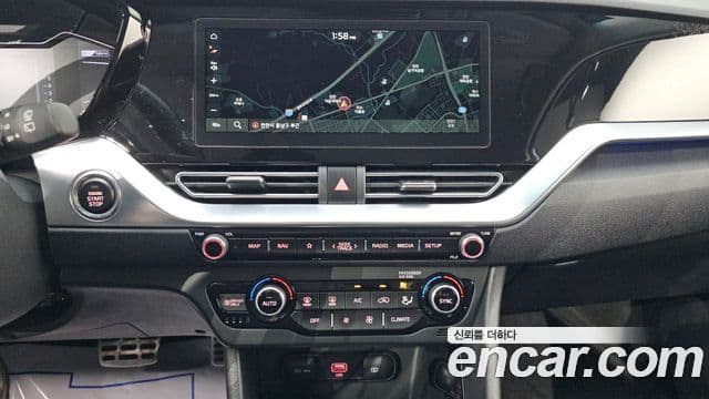 Kia Niro 2021 — Şəkil 16/20
