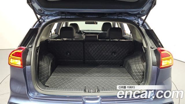 Kia Niro 2021 — Şəkil 20/20