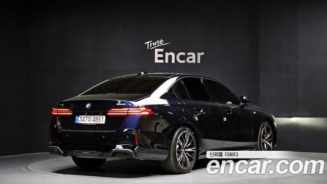 BMW 5 Series 2024 — ფოტო 2/20