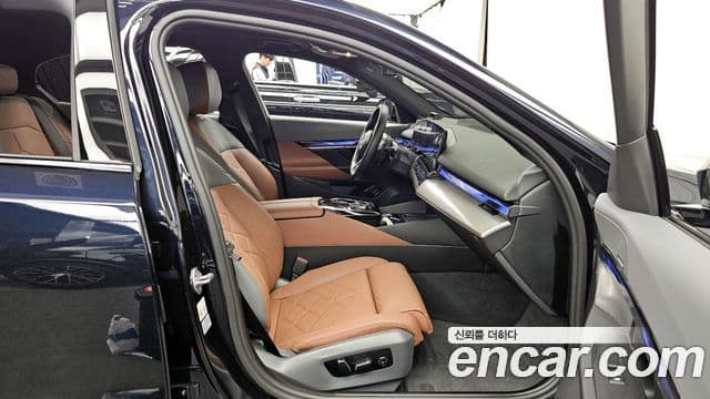 BMW 5 Series 2024 — ფოტო 11/20