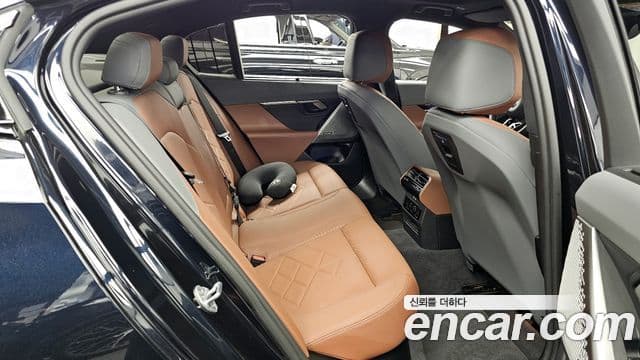 BMW 5 Series 2024 — ფოტო 12/20
