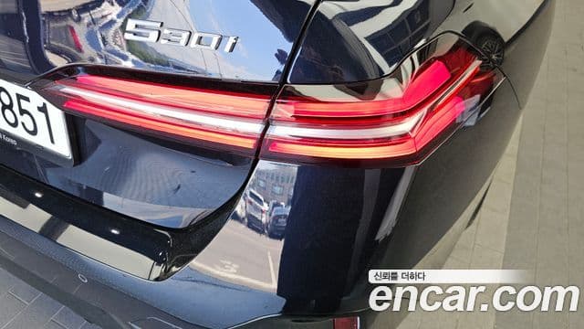 BMW 5 Series 2024 — Photo 15/36