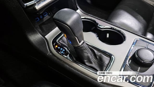 Jeep Grand Cherokee 2019 — Фото 9/20