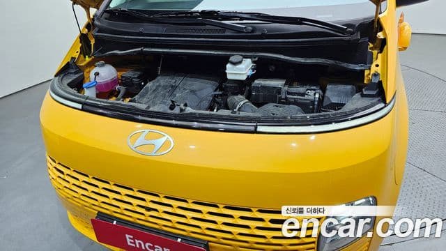 Hyundai Staria 2025 — ფოტო 6/20