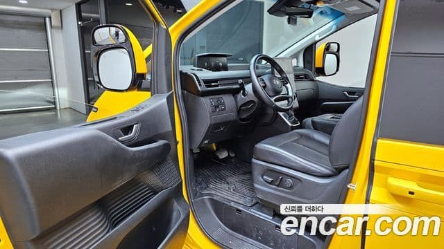 Hyundai Staria 2025 — ფოტო 10/20