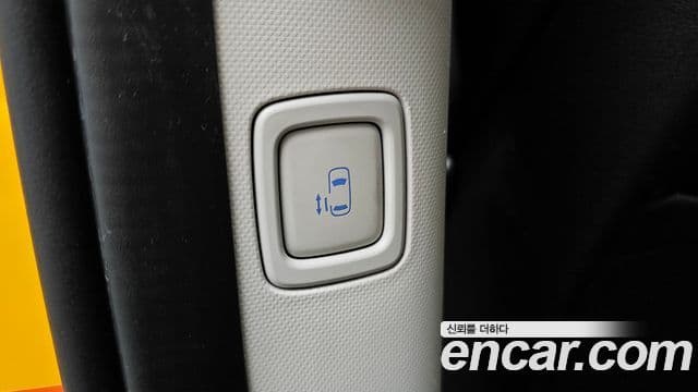 Hyundai Staria 2025 — ფოტო 17/20