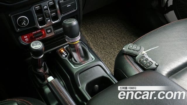 Jeep Wrangler 2019 — Şəkil 5/20