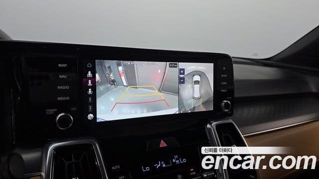 Kia Sorento 2022 — фото 16 из 20