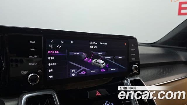 Kia Sorento 2022 — фото 17 из 20