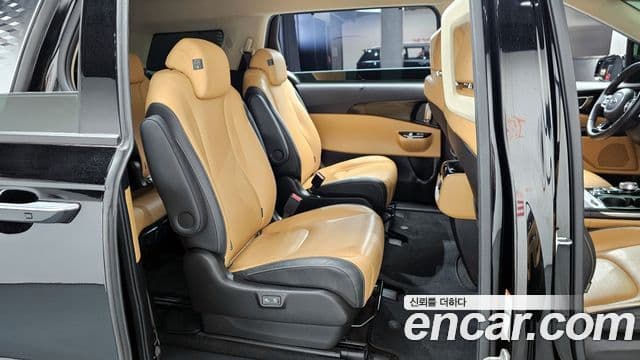 Kia Carnival 2021 — ფოტო 11/20