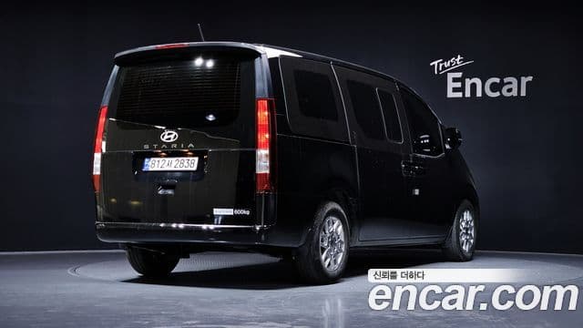 Hyundai Staria 2024 — ფოტო 2/20