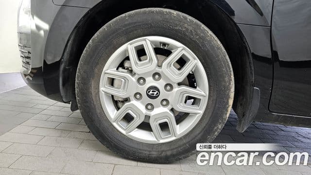 Hyundai Staria 2024 — ფოტო 5/20