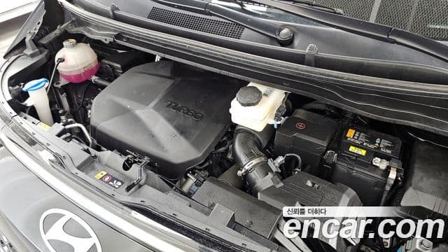 Hyundai Staria 2024 — фото 6 из 20