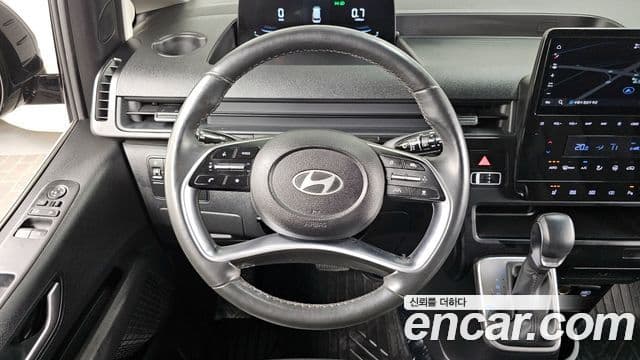Hyundai Staria 2024 — ფოტო 13/20