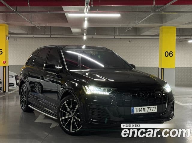 Audi Q7 2021 — ფოტო 10/20