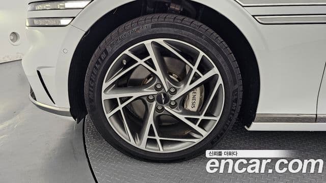 Genesis G90 2022 — ფოტო 5/20