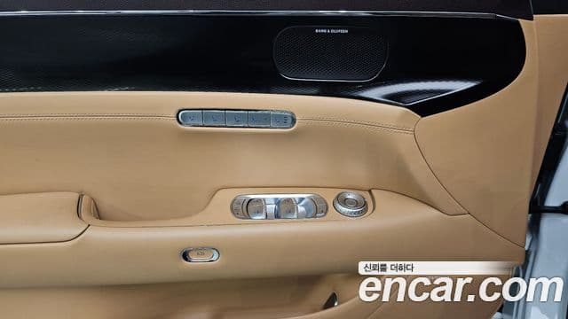 Genesis G90 2022 — ფოტო 17/20