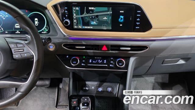 Hyundai Sonata 2021 — ფოტო 14/20