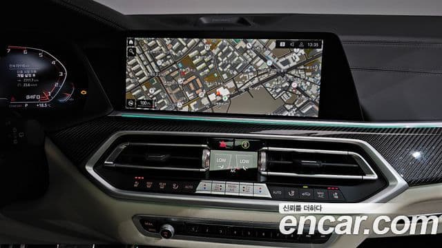 BMW X5 2022 — ფოტო 13/20