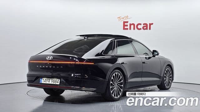 Hyundai Grandeur 2023 — Şəkil 2/20