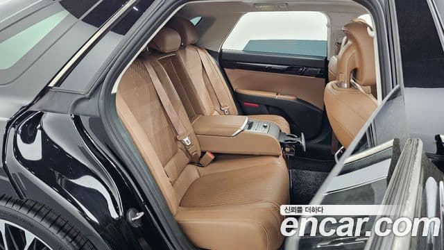 Hyundai Grandeur Hybrid 2023 — Photo 27/37